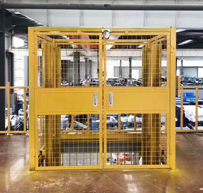 湾里智能导轨式升降机亮相